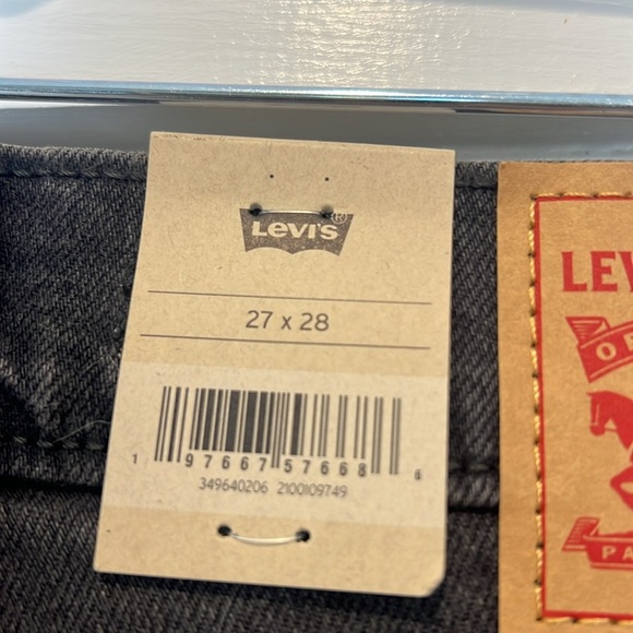 Levi's Black Wedgie Straight Jeans Classic Style size 27x28. NWT! - Picture 11 of 15